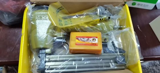 가구 공기 콘크리트 T Nailer ST38S 도구 전압과 리?? 배터리 없이 N/A