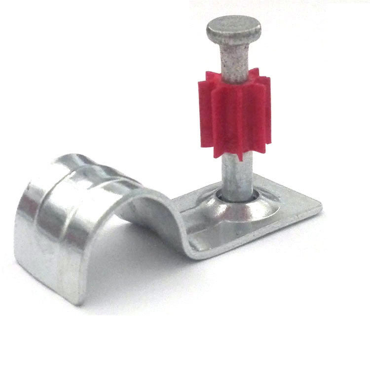 7.6mm 머리 직경 핀 클립 손톱 콘크리트에 안전하게 고정하기 위한 1 홀 파이프 스트랩